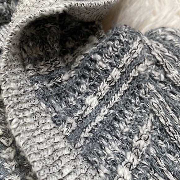 🎉HP🎉 Closet Space Hooded Open Cardigan 💗 Gray & White - Picture 10 of 14